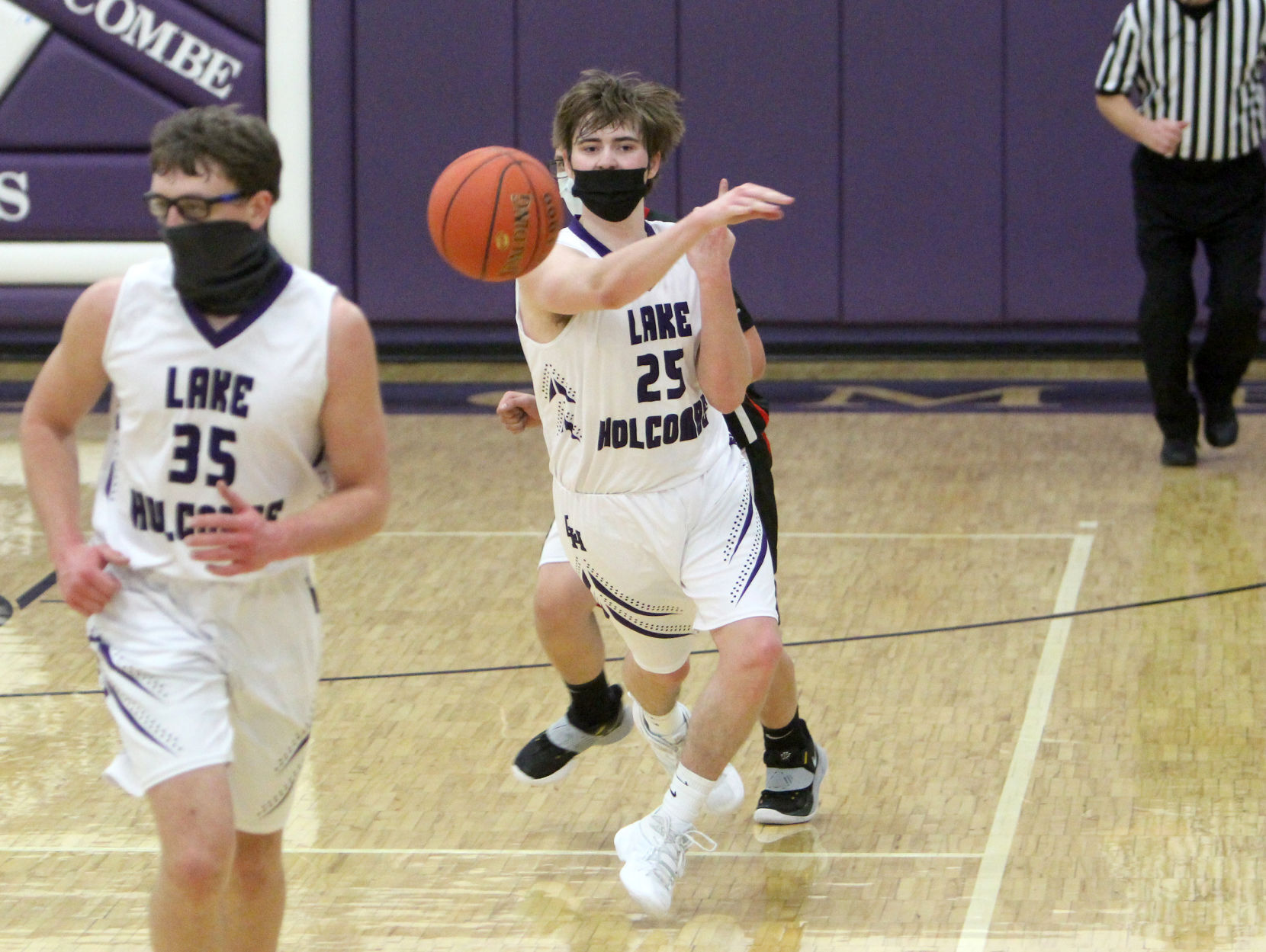 Winter at Lake Holcombe boys basketball 1-5-21